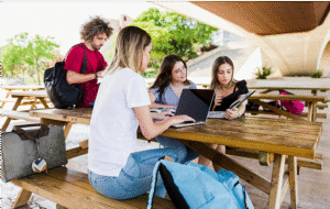 unsplash_9Z1KRIfpBTM