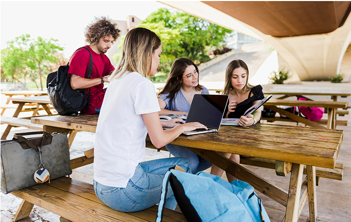 unsplash_9Z1KRIfpBTM